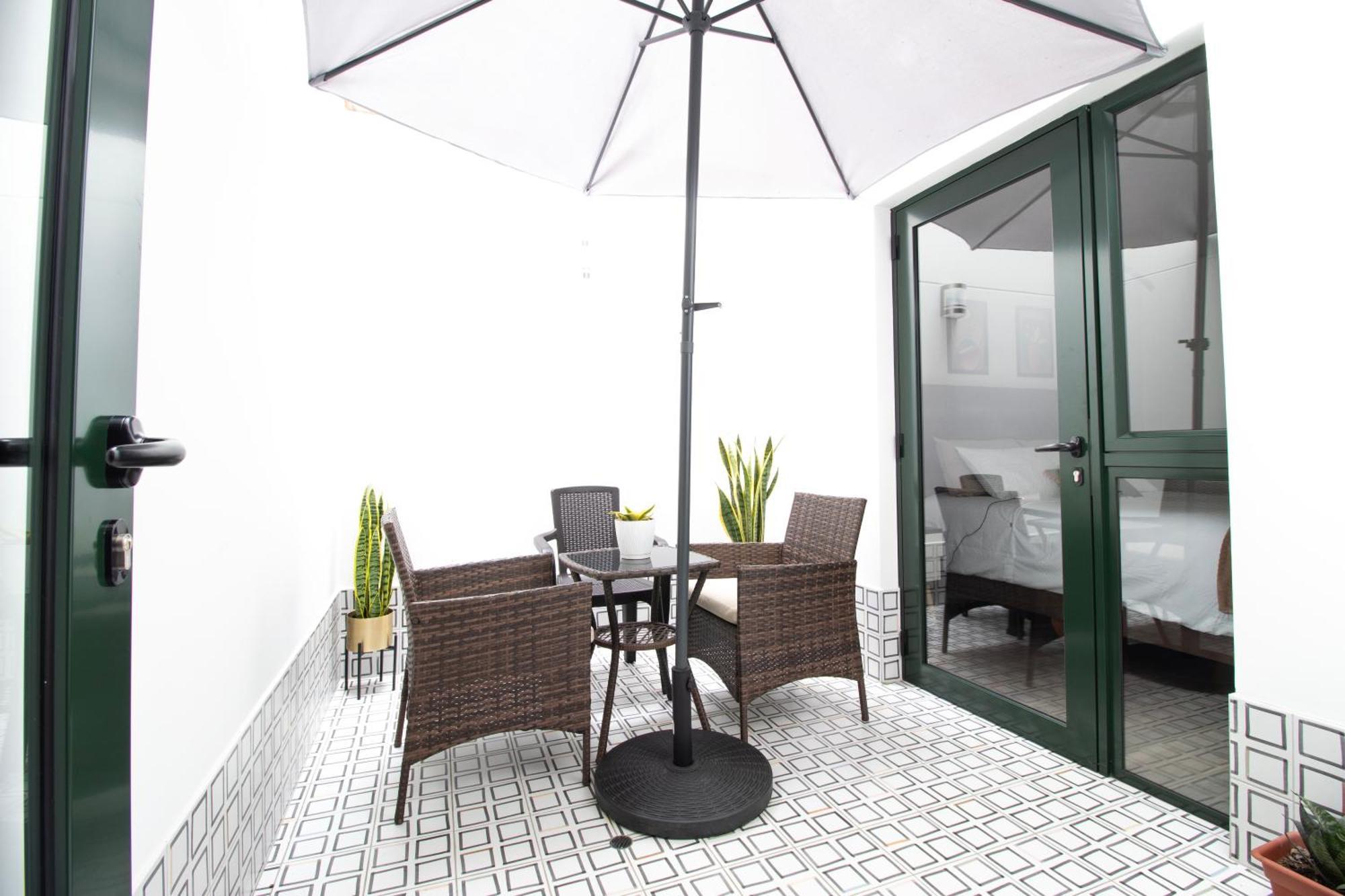 Vacation Escape - Elegant Barranco Stay Near Beach & Art Apartment Lima