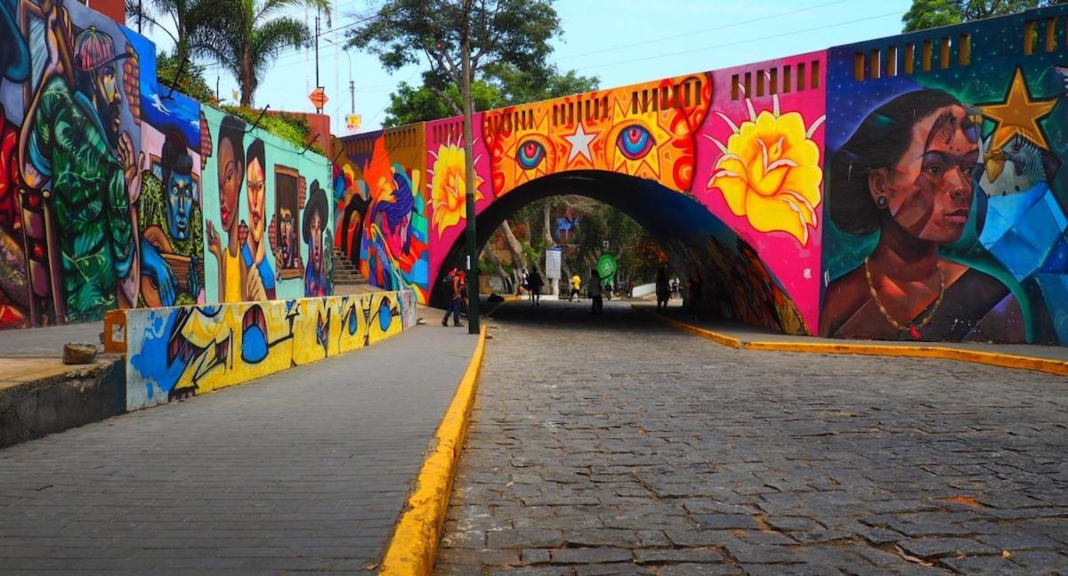 Vacation Escape - Elegant Barranco Stay Near Beach & Art Apartment *